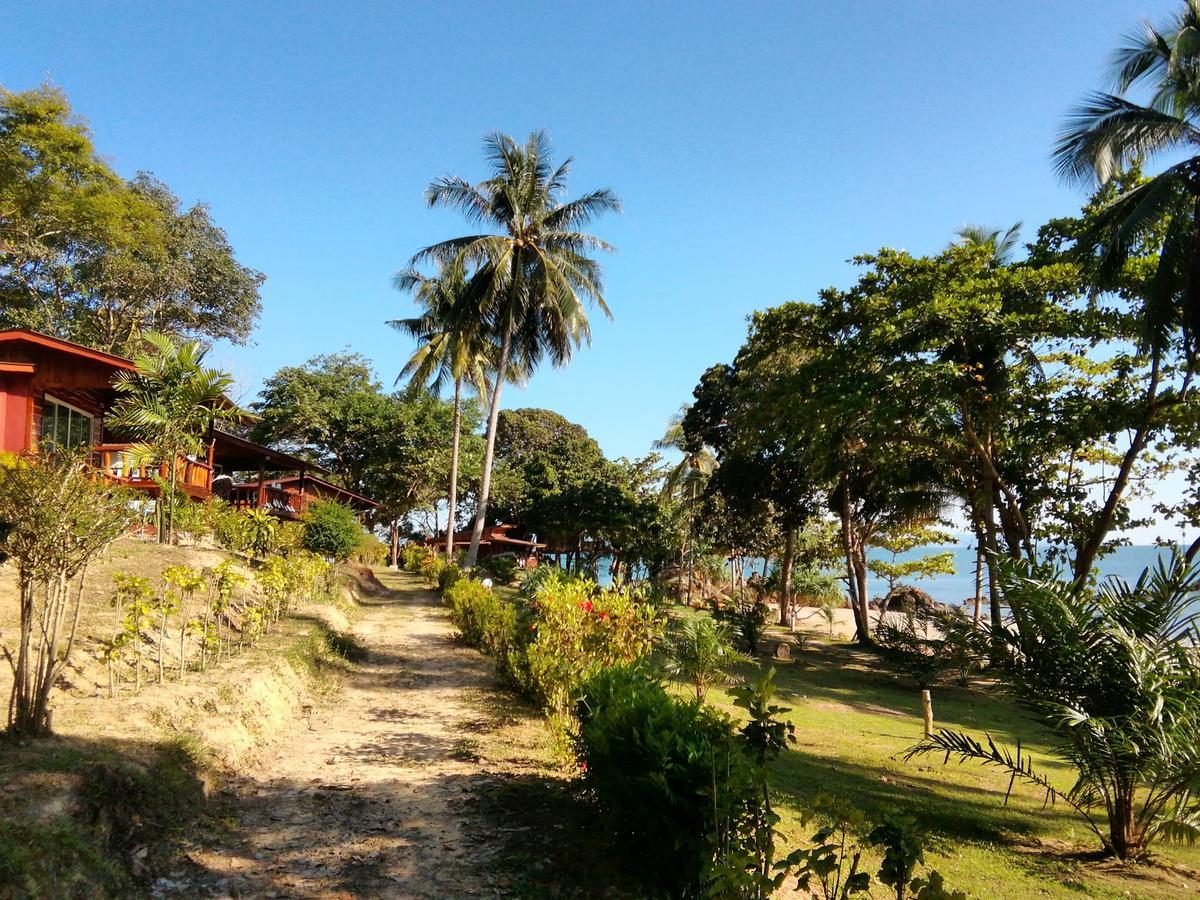 Kohjum Freedom Resort Koh Jum Bagian luar foto