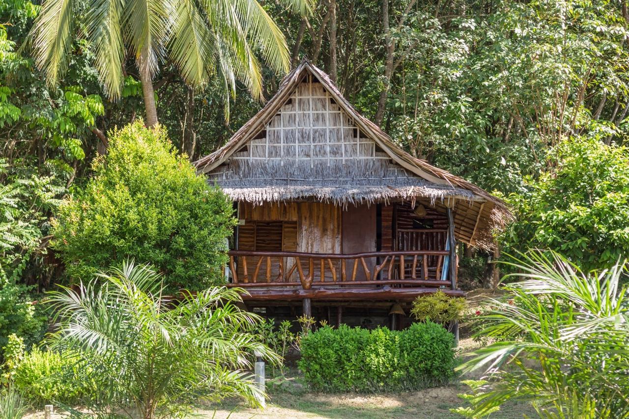 Kohjum Freedom Resort Koh Jum Bagian luar foto